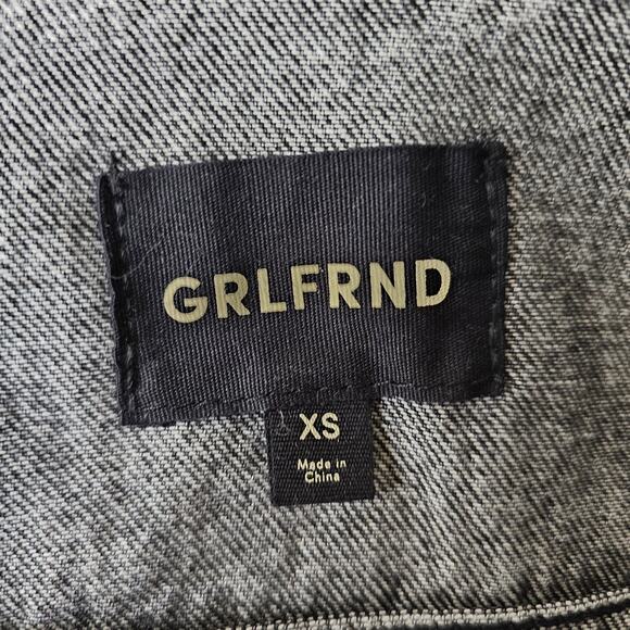 GRLFRND NWT Revolve Maeve Distressed Button Jean Jacket in Phantom Sz XS - Picture 5 of 16